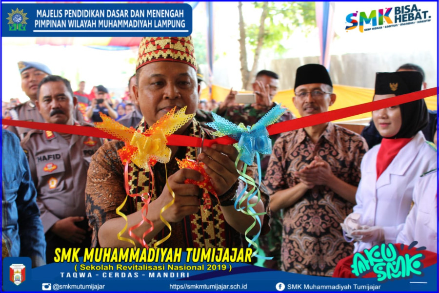 LAUNCHING TEACHING FACTORY SMK MUHAMMADIYAH TUMIJAJAR HADIRKAN BAPAK DEDEN RISMAYADI SUBDIT KURIKULUM DIREKTORAT PSMK