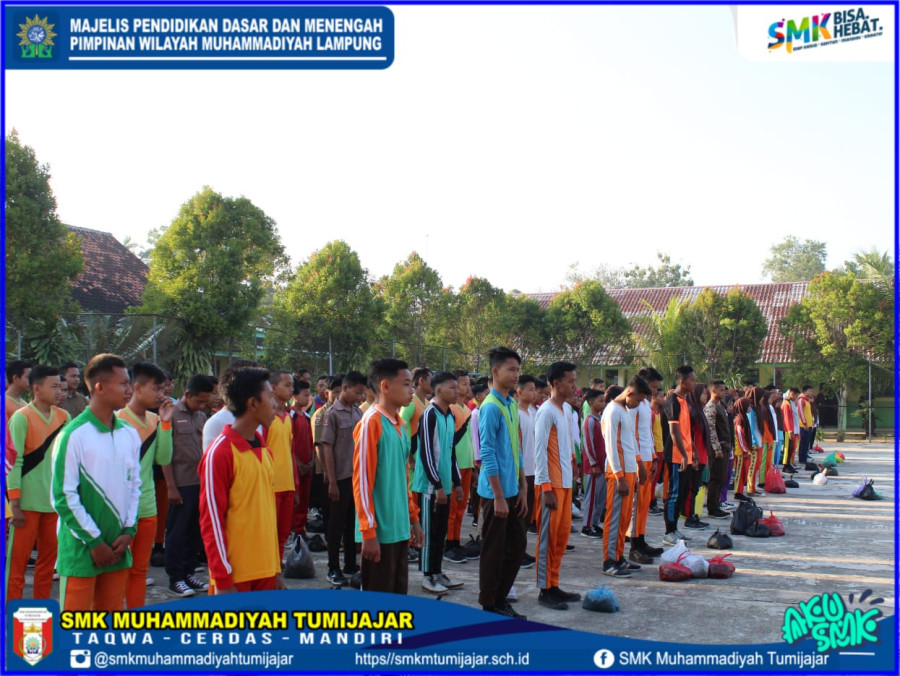 PEDULI LINGKUNGAN, FORTASI SMK MUTU MENGAJARKAN PEMELIHARAN TANAMAN