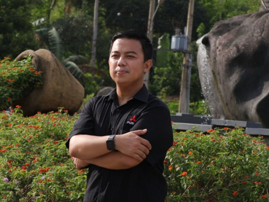 TUBABA GAVE AN EXTRAORDINARY IMPRESSION TO THE HEAD OF PUBLIC RELATION OF CSR PT. KTB MISTHUBISHI FUSO JAKARTA