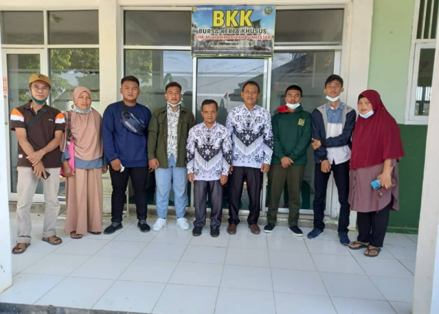 SMK MUHAMMADIYAH TUMIJAJAR ADAKAN TRAINING CENTER DI INDO JAPAN