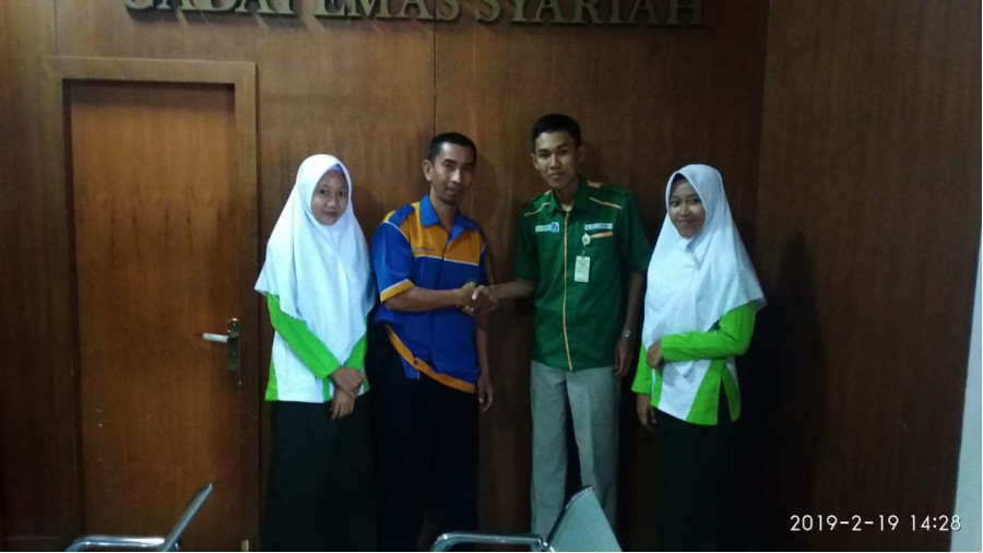 OPTIMALISASI KEGIATAN PRAKERIN, SMK MUHAMMADIYAH TUMIJAJAR PANTAU PERKEMBANGAN PESERTA DIDIK MELALUI MONITORING DI LOKASI DU/DI