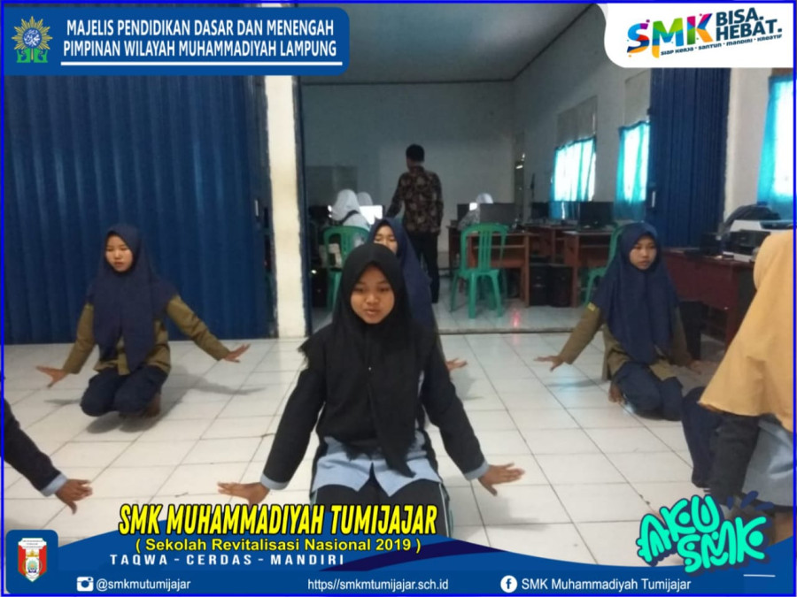 PENANAMAN CINTA BUDAYA LEWAT EKSTRAKURIKULER TARI