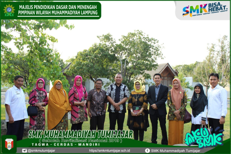 MENILIK PROFIL KABUPATEN TUBABA, KEPALA SMK MUTU DAMPINGI KASUBDIT PESERTA DIDIK PSMK KEMDIKBUD RI BINCANG SANTAI BERSAMA BUPATI TULANG BAWANG BARAT