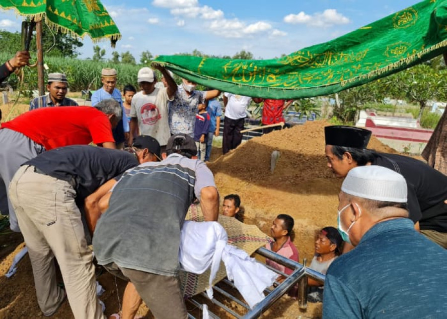 KABAR DUKA, SALAH SATU GURU TERBAIK KEHILANGAN  AYAHANDA TERCINTA