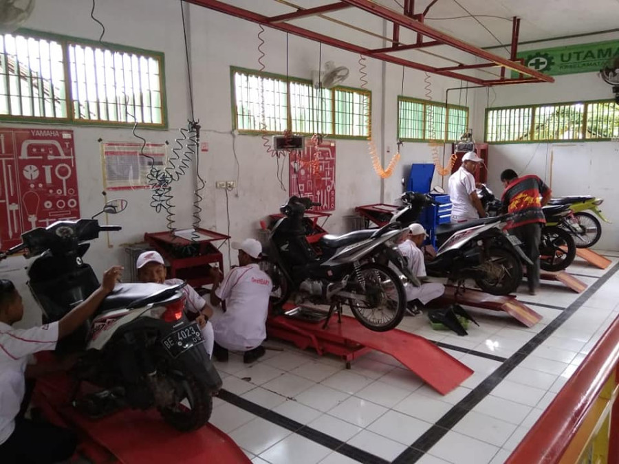 BERSIAP HADAPI UKK, JURUSAN TBSM SMK MUTU MEMAKSIMALKAN DENGAN GELAR PRA UKK