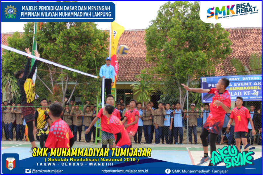 RANGKAIN EVENT AKBAR MILAD KE-24, SMK MUHAMMADIYAH TUMIJAJAR GELAR TURNAMEN BOLA VOLI