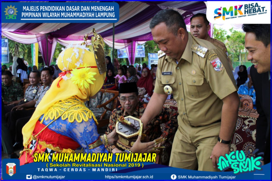 PUNCAK MILAD KE-24, SMK MUHAMMADIYAH TUMIJAJAR HADIRKAN BUPATI TULANG BAWANG BARAT