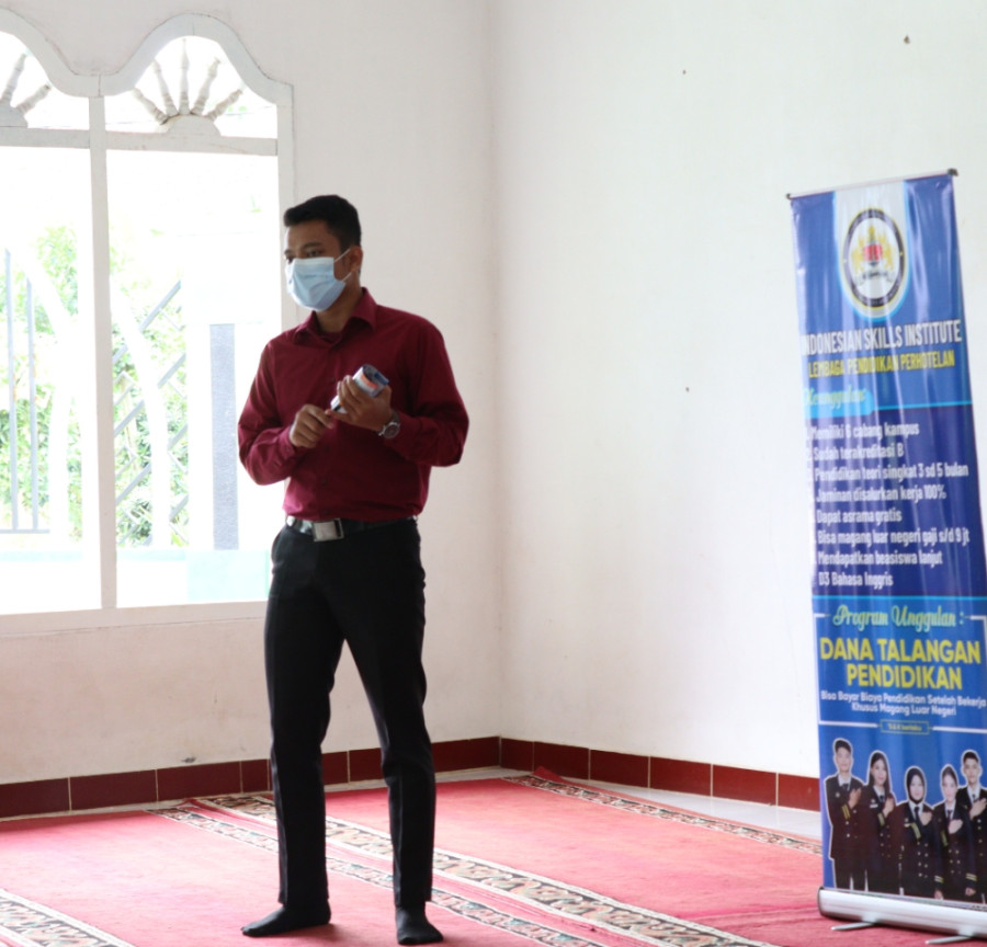 ISI LAMPUNG SEKOLAH PERHOTELAN DAN KAPAL PESIAR KUNJUNGI SMK MUHAMMADIYAH TUMIJAJAR