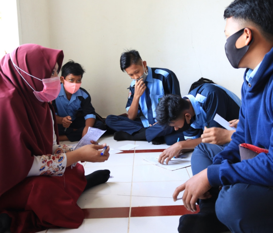 RATUSAN SISWA SMK MUTU TUBABA IKUTI HAFALAN JUZ AMMA
