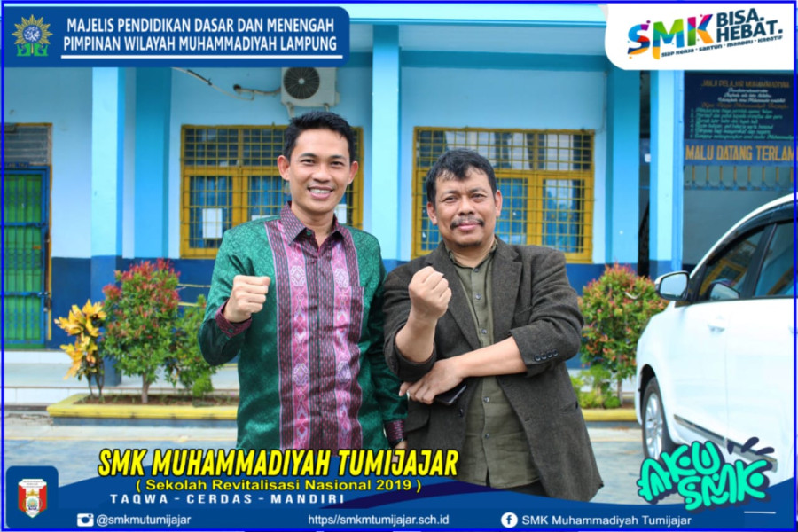 KEPALA SMK MUHAMMADIYAH TUMIJAJAR HADIRI SEMINAR NASIONAL DI SMKM 2 METRO