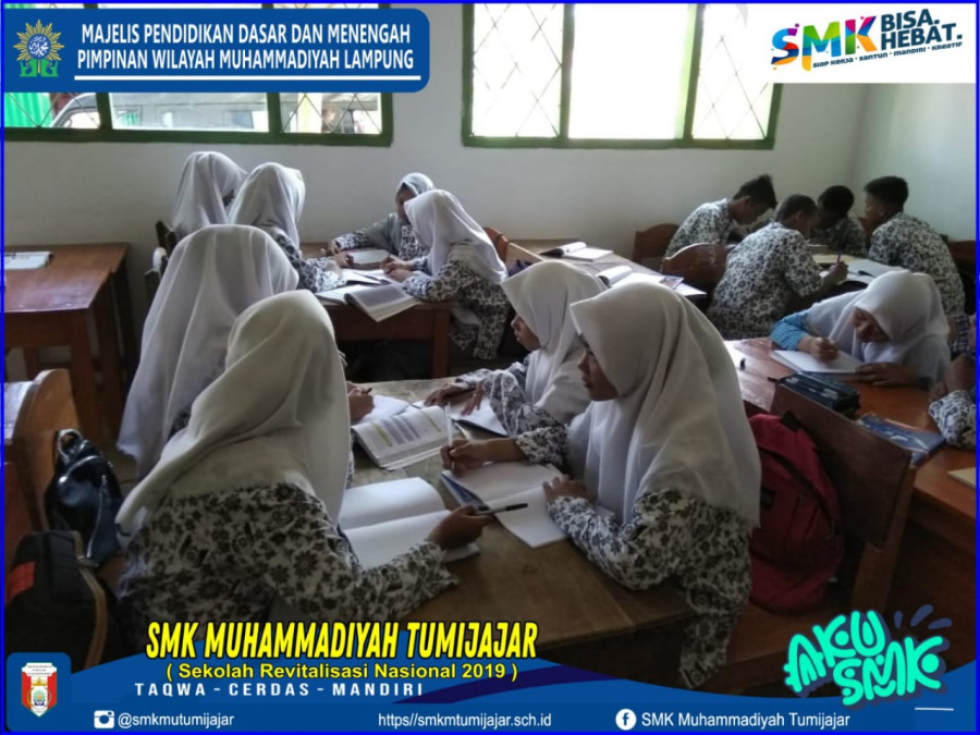 TUMBUHKAN RASA CINTA TANAH AIR, GURU SMK MUTU BERINOVASI ADAKAN KOMPETISI CIPTA BACA PUISI KEMERDEKAAN SAAT PEMBELAJARAN